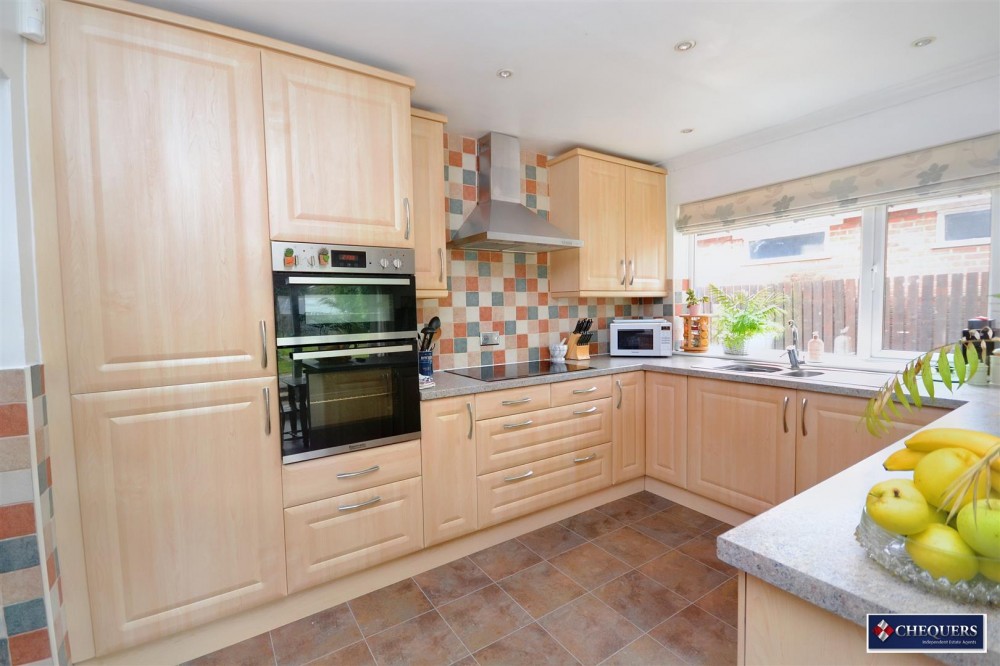 Images for Coopers Lane, Bramley, Tadley