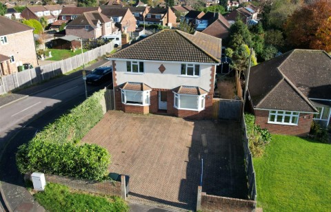 View full details for Byfleet Avenue, Old Basing