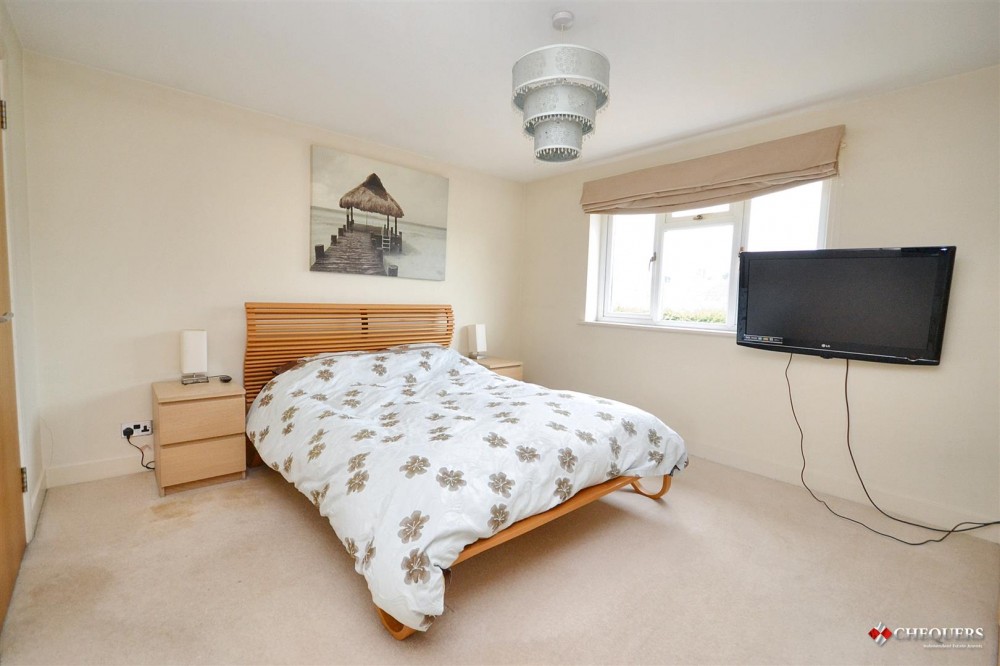 Images for Byfleet Avenue, Old Basing
