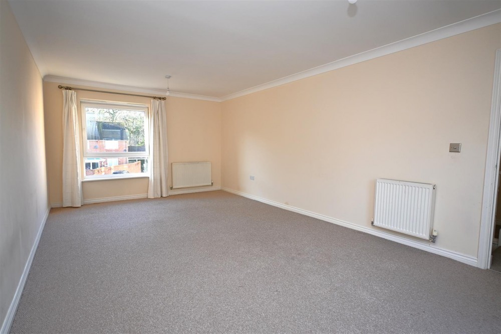 Images for Coppice Pale, Chineham, Basingstoke