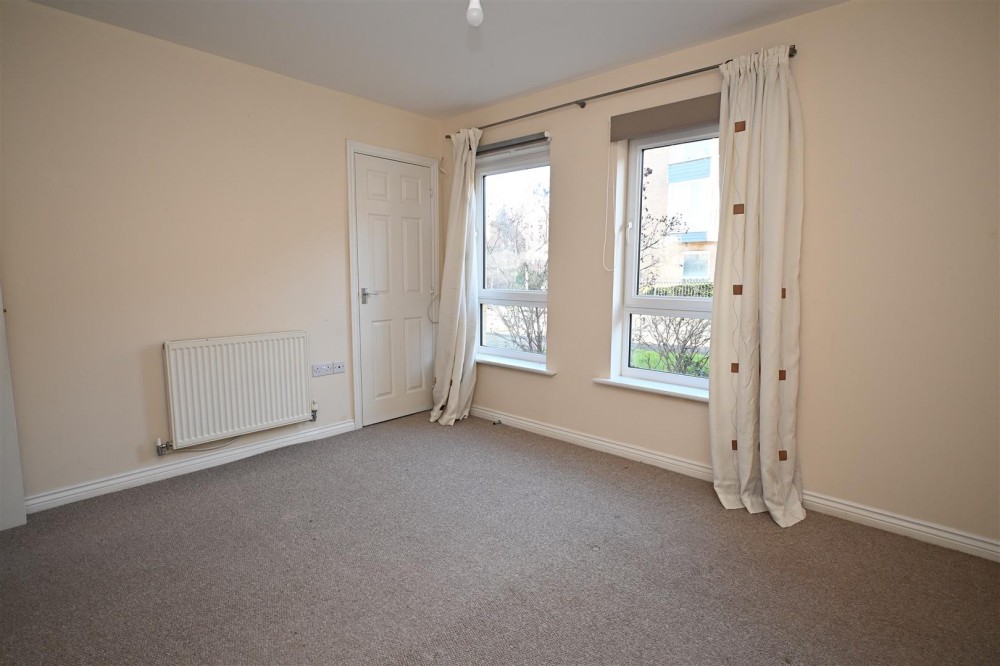 Images for Coppice Pale, Chineham, Basingstoke