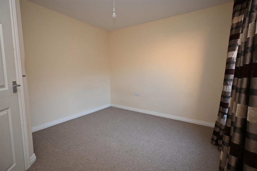 Images for Coppice Pale, Chineham, Basingstoke