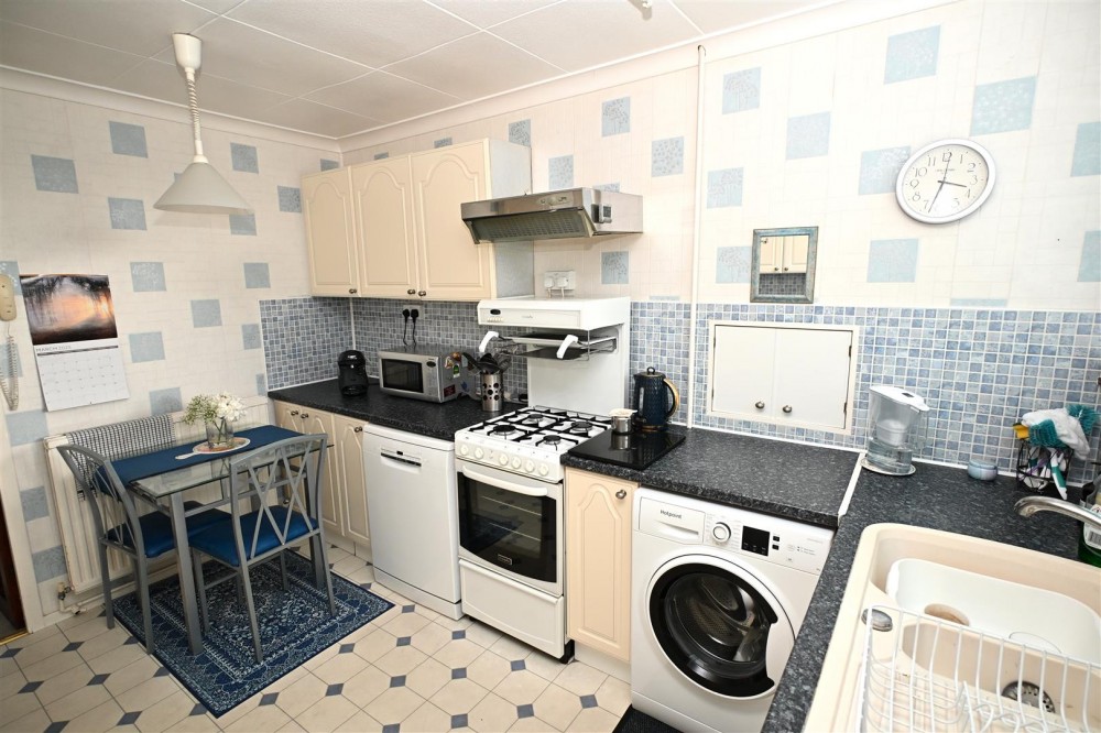 Images for Princes Crescent, Basingstoke