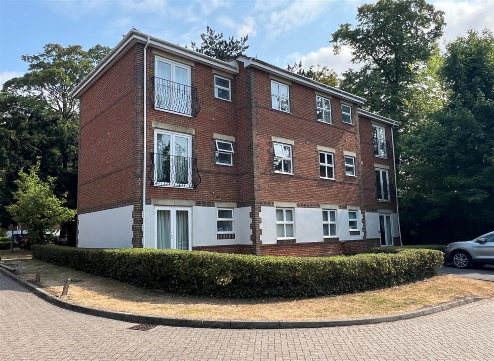 Images for Norn Hill, Basingstoke