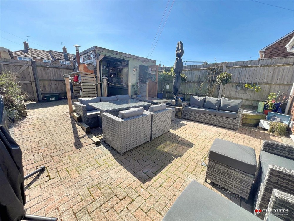 Images for Woburn Gardens, Basingstoke