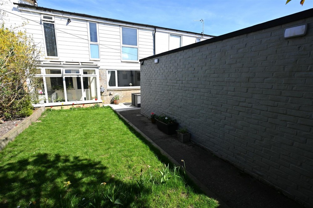 Images for Cairngorm Close, Basingstoke
