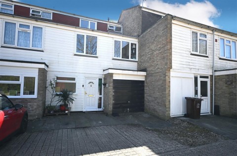 View full details for Mullins Close, Oakridge, Basingstoke