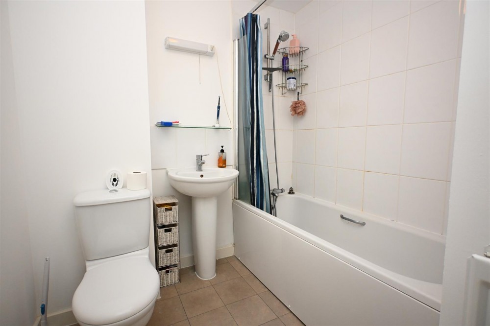 Images for Chilworth Way, Sherfield-On-Loddon, Hook