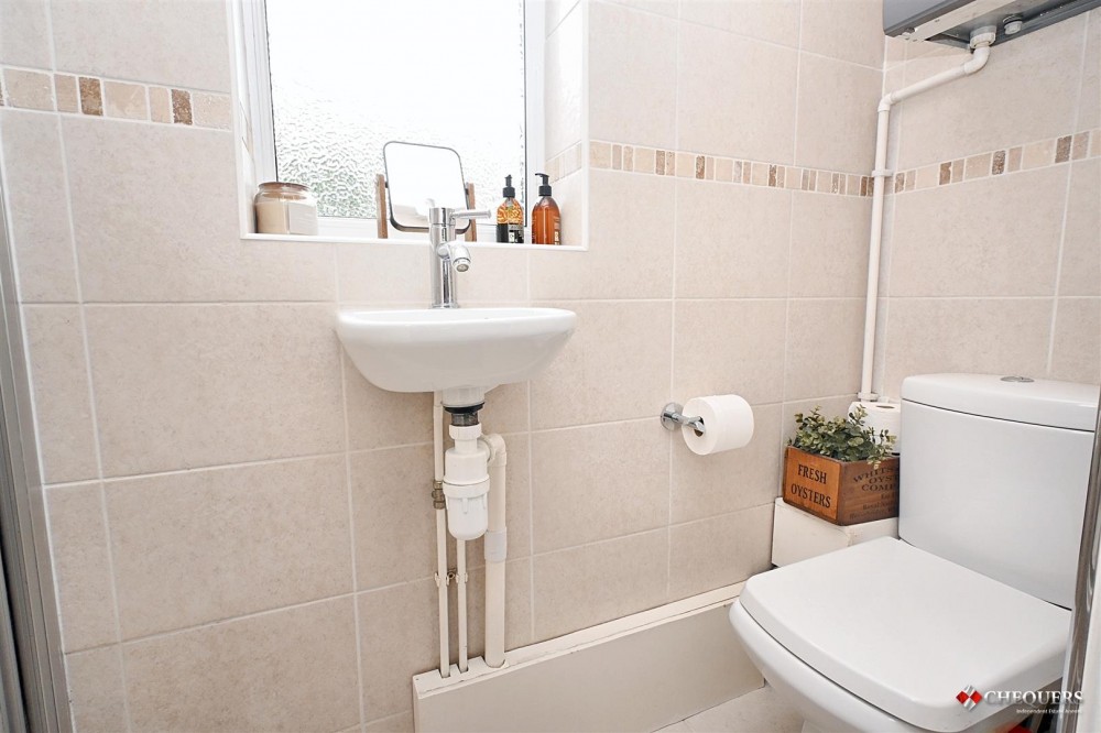 Images for Strawberry Fields, Bramley, Tadley