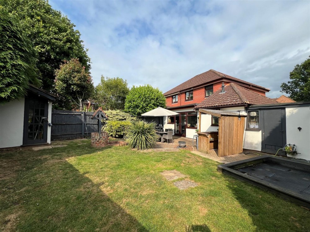 Images for Strawberry Fields, Bramley, Tadley