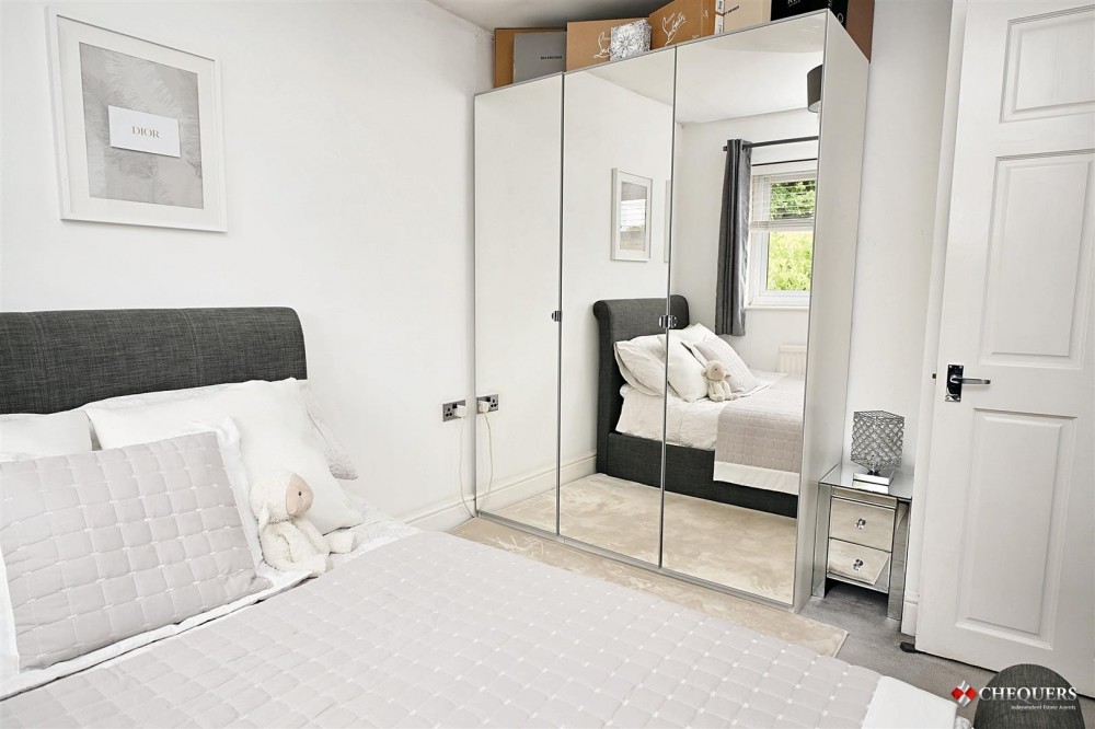 Images for Strawberry Fields, Bramley, Tadley
