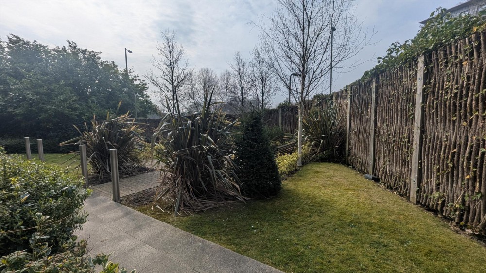 Images for Alencon Link, Basingstoke