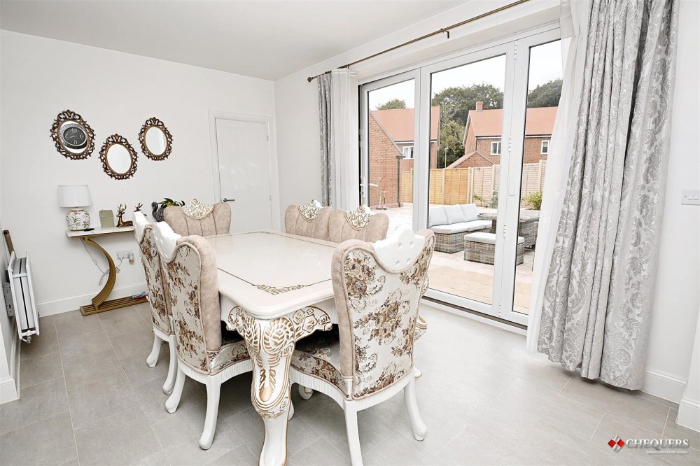 Images for Peacock Avenue, Basingstoke
