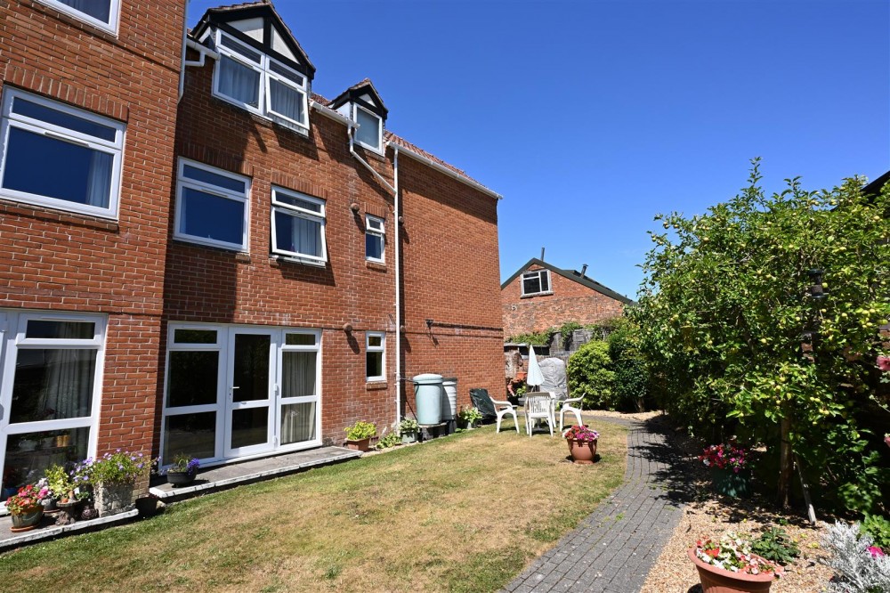 Images for Mulberry Mead, Whitchurch