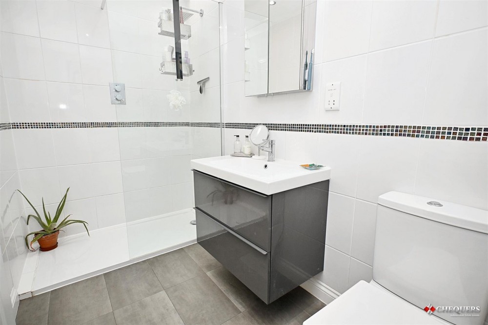 Images for Wallis Drive, Bramley, Tadley