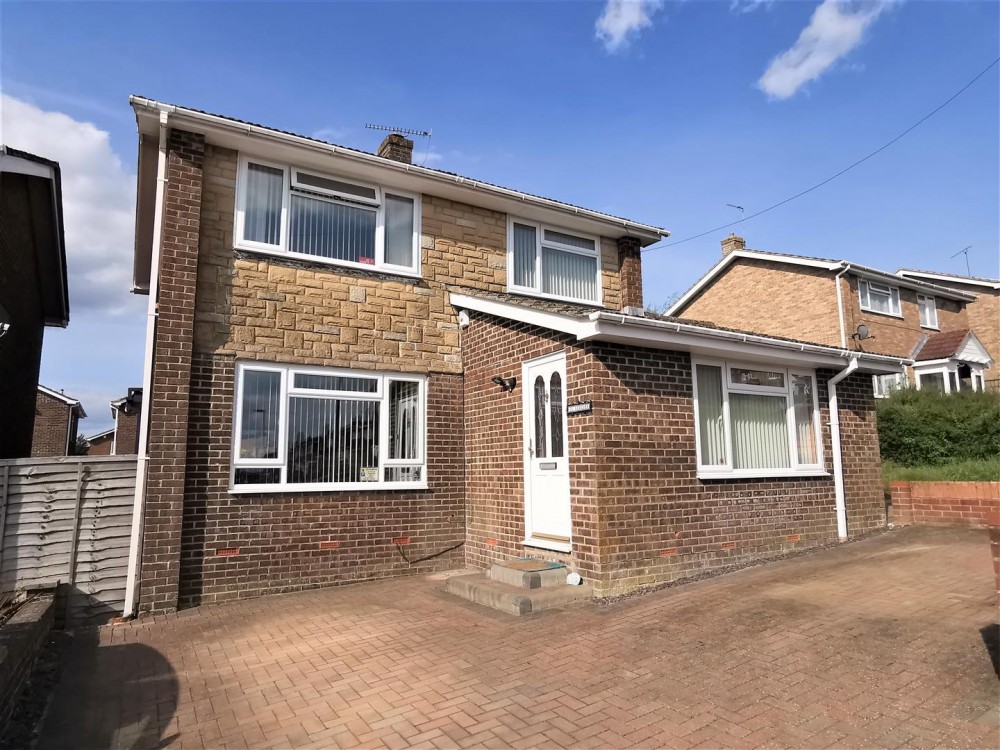 Images for Kenilworth Road, Winklebury, BASINGSTOKE