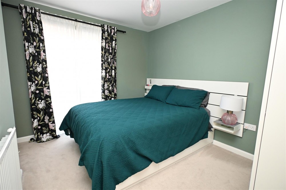 Images for 2 Robertson Way, Basingstoke