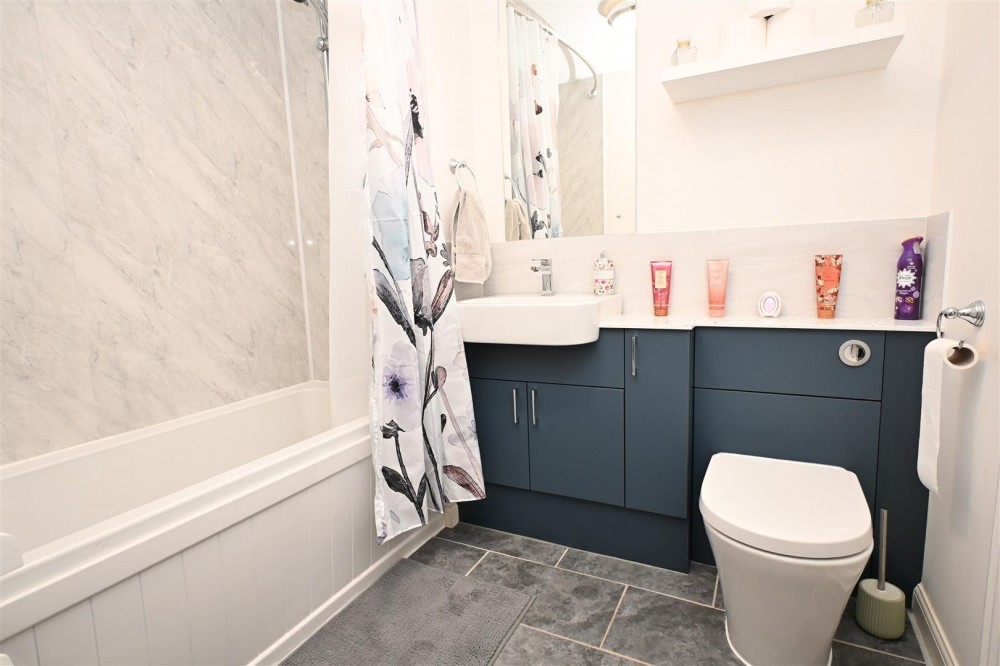 Images for 2 Robertson Way, Basingstoke