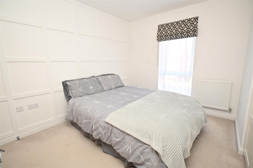 Images for 2 Robertson Way, Basingstoke