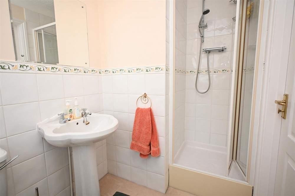 Images for Maynards Wood, Chineham, Basingstoke