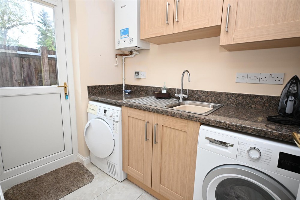 Images for Maynards Wood, Chineham, Basingstoke