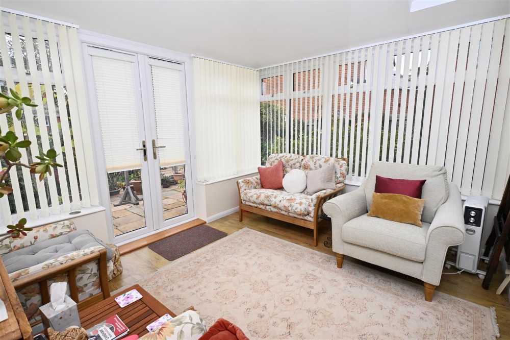 Images for Maynards Wood, Chineham, Basingstoke