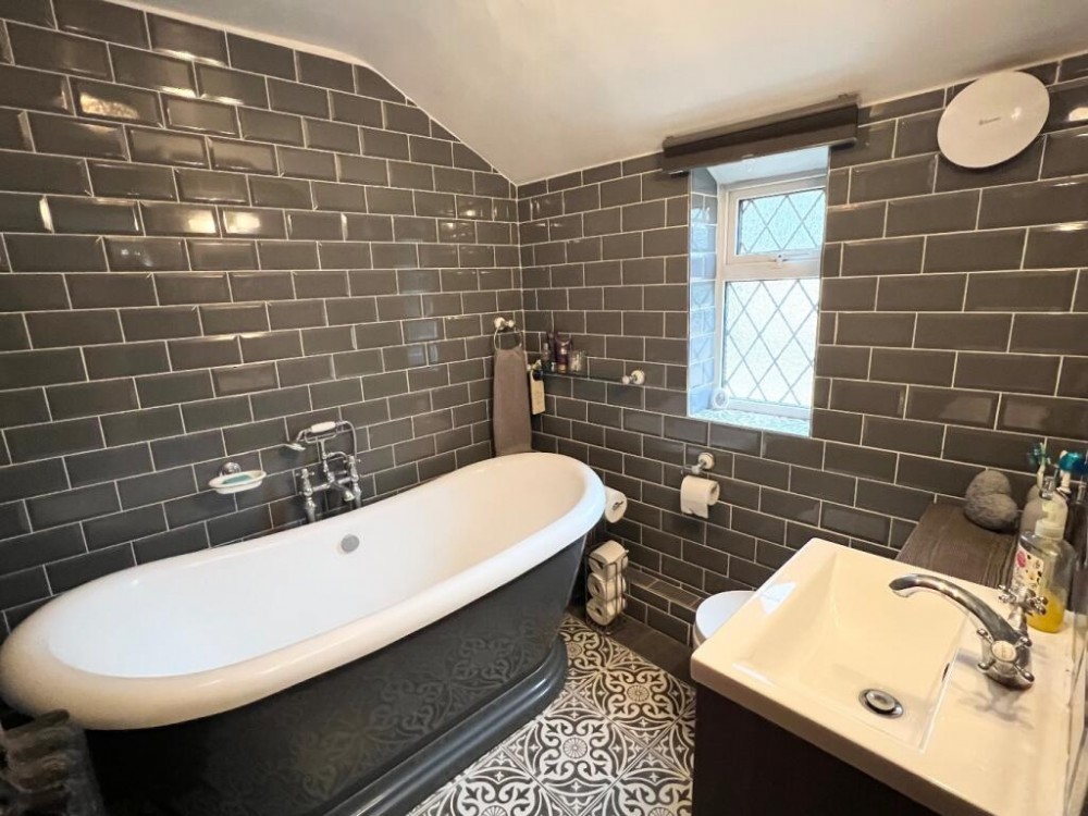 Images for Lime Kiln Lane, Holbury, Southampton