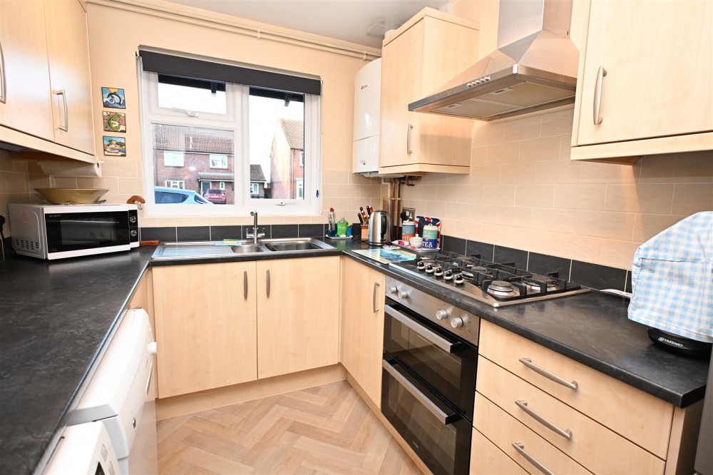 Images for Van Dyck Close, Basingstoke