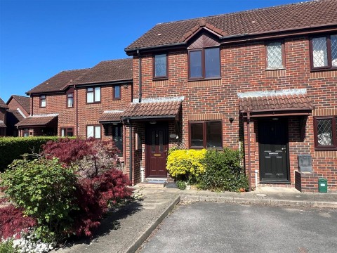 View full details for Sandbanks Drive, Basingstoke