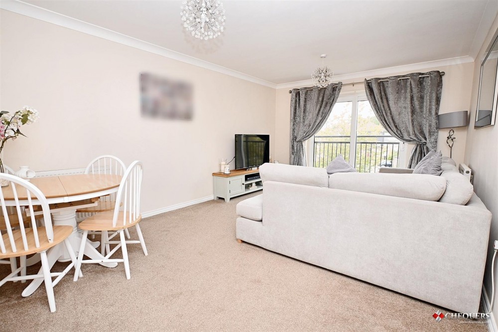 Images for Lillymill Chine, Chineham, Basingstoke