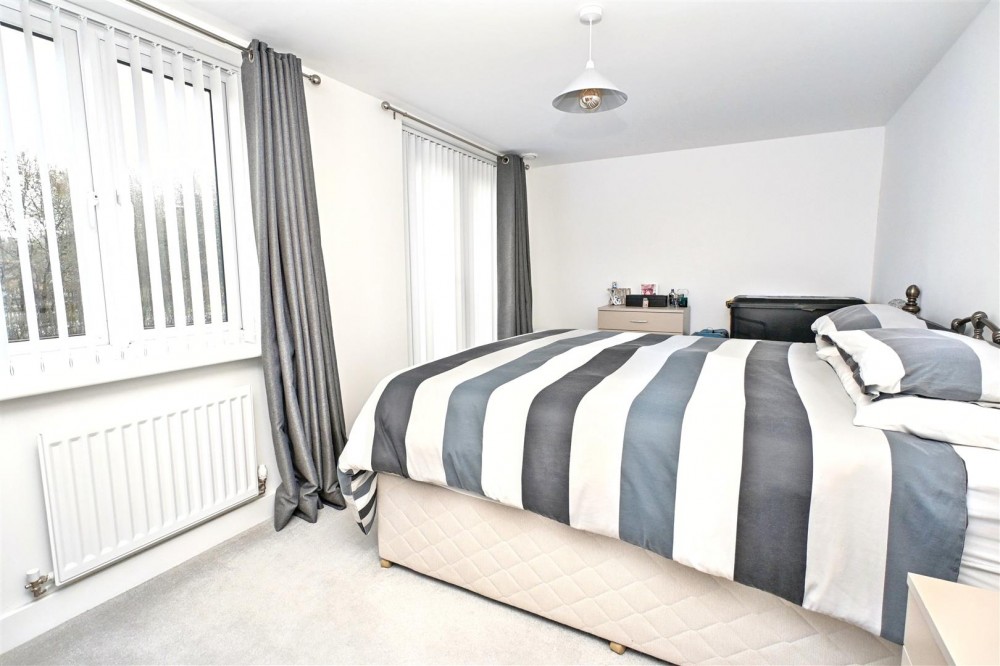 Images for Treetop Avenue, Basingstoke