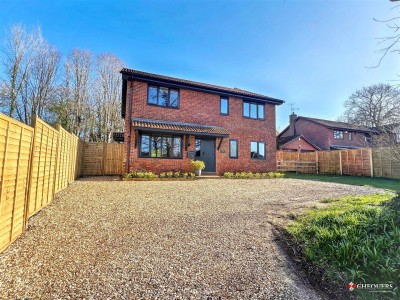 Reading Road, Chineham, Basingstoke