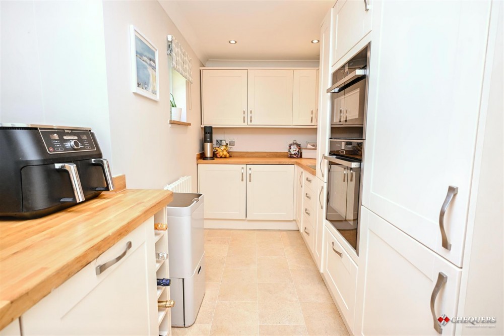 Images for Cuckoo Close, North Waltham, Basingstoke