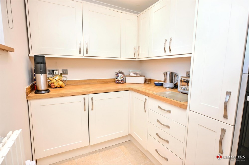 Images for Cuckoo Close, North Waltham, Basingstoke