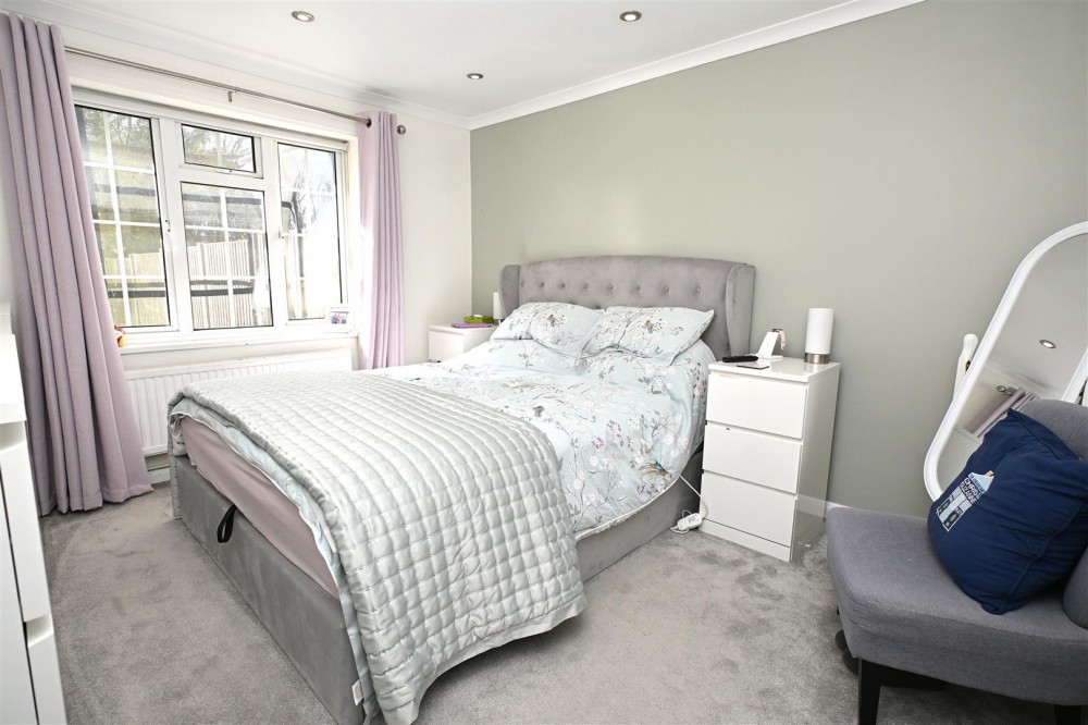 Images for Cuckoo Close, North Waltham, Basingstoke