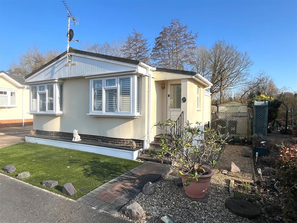 Images for Water End Park, Old Basing, Basingstoke