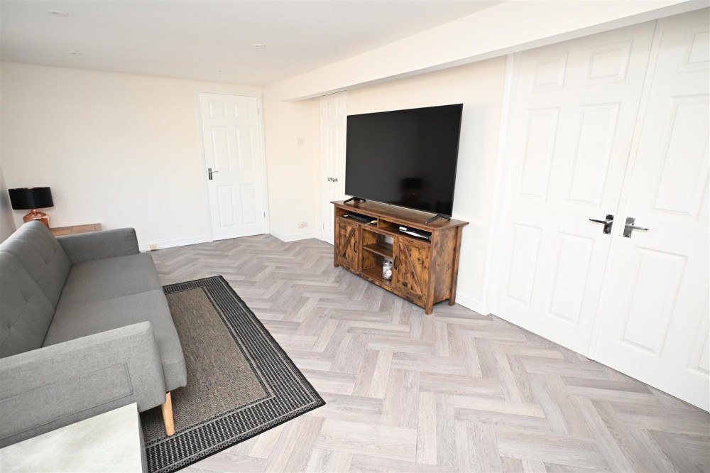 Images for Water End Park, Old Basing, Basingstoke