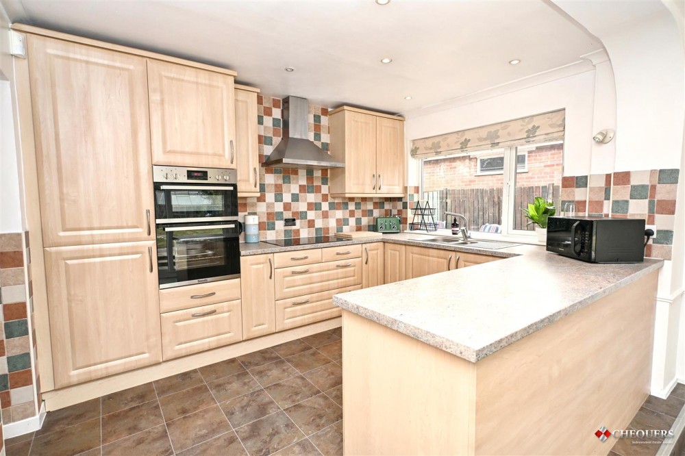 Images for Coopers Lane, Bramley, Tadley