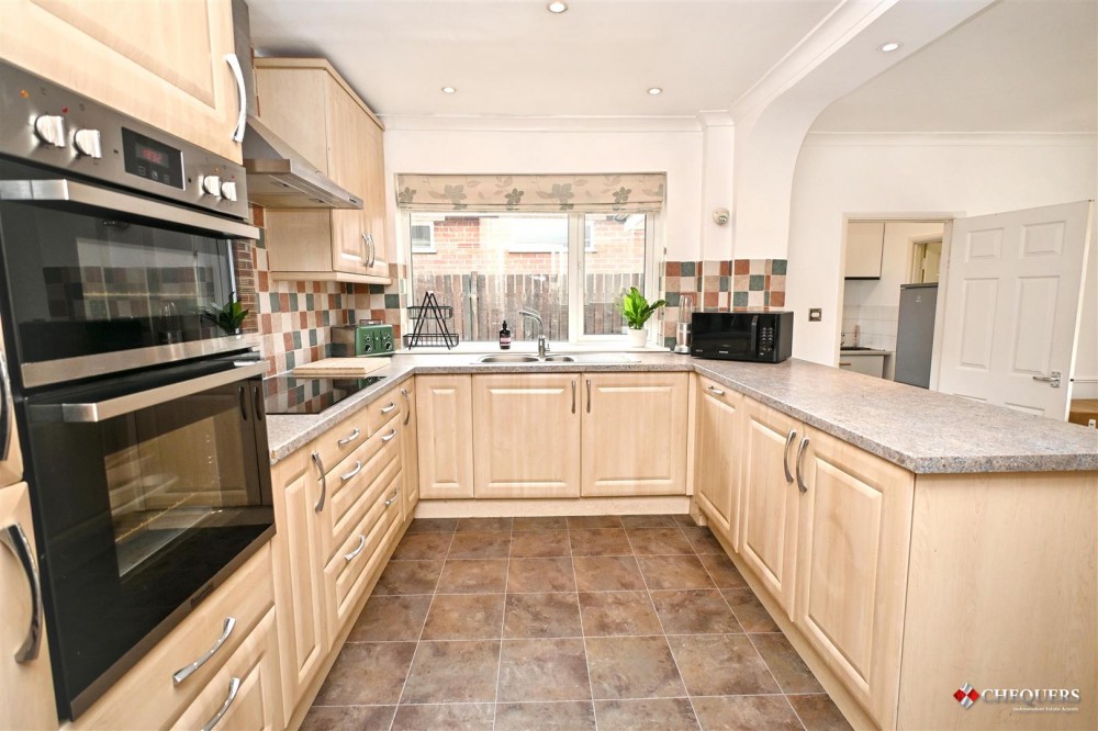 Images for Coopers Lane, Bramley, Tadley