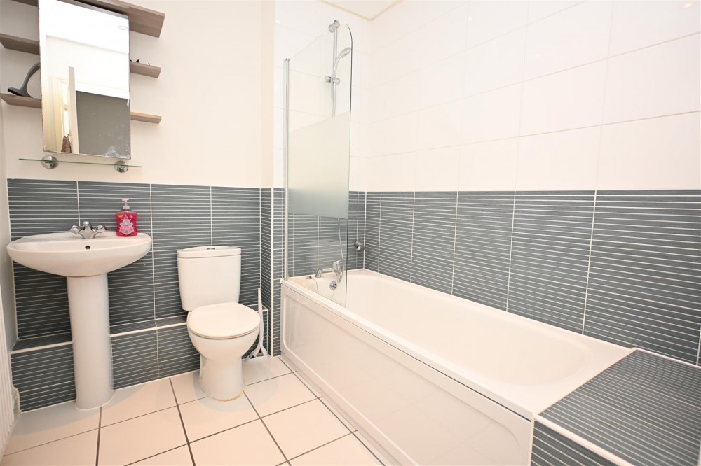 Images for Northbrook Crescent, Basingstoke