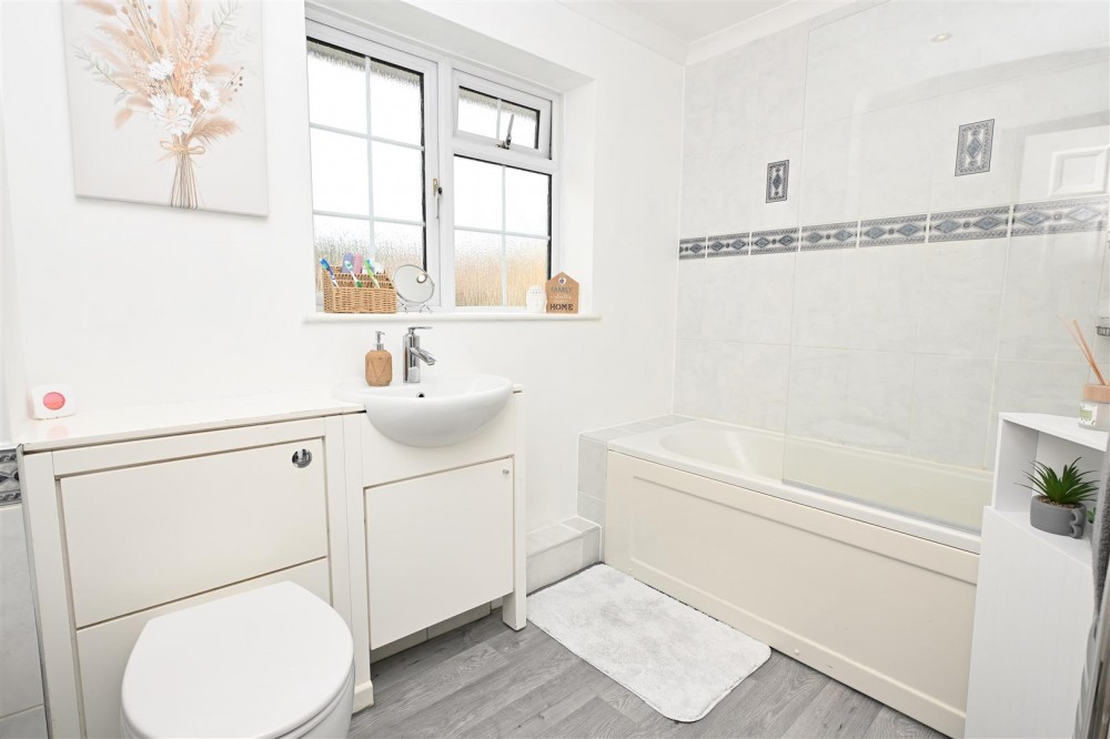 Images for Midlane Close, Basingstoke