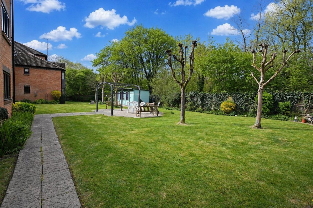 Images for Oakfields, Lychpit, Basingstoke