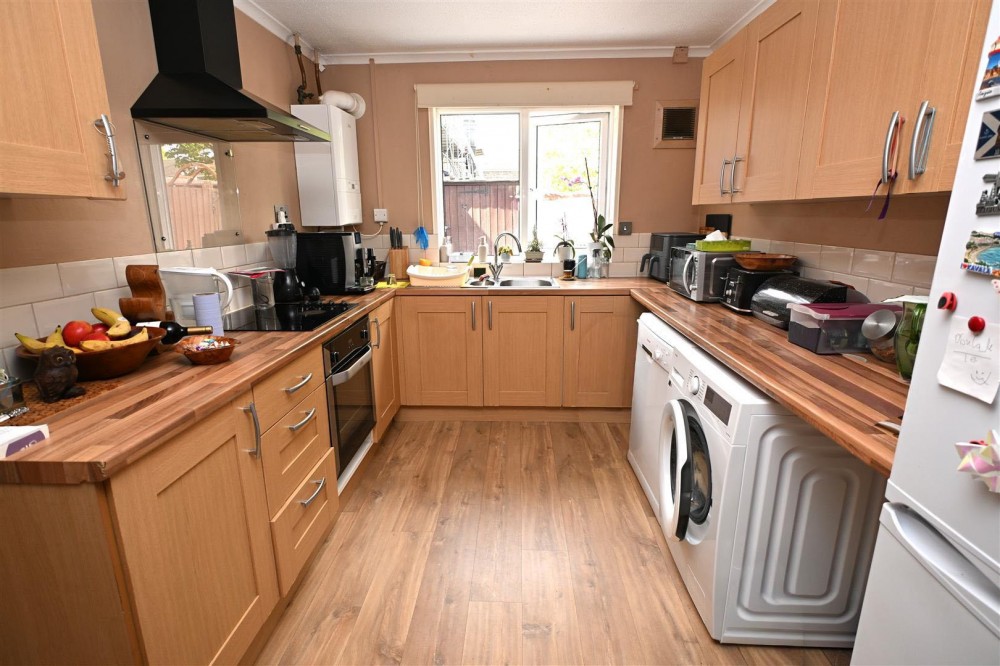 Images for Quilter Road, Basingstoke