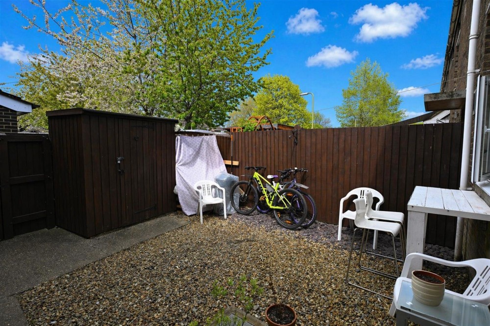 Images for Quilter Road, Basingstoke