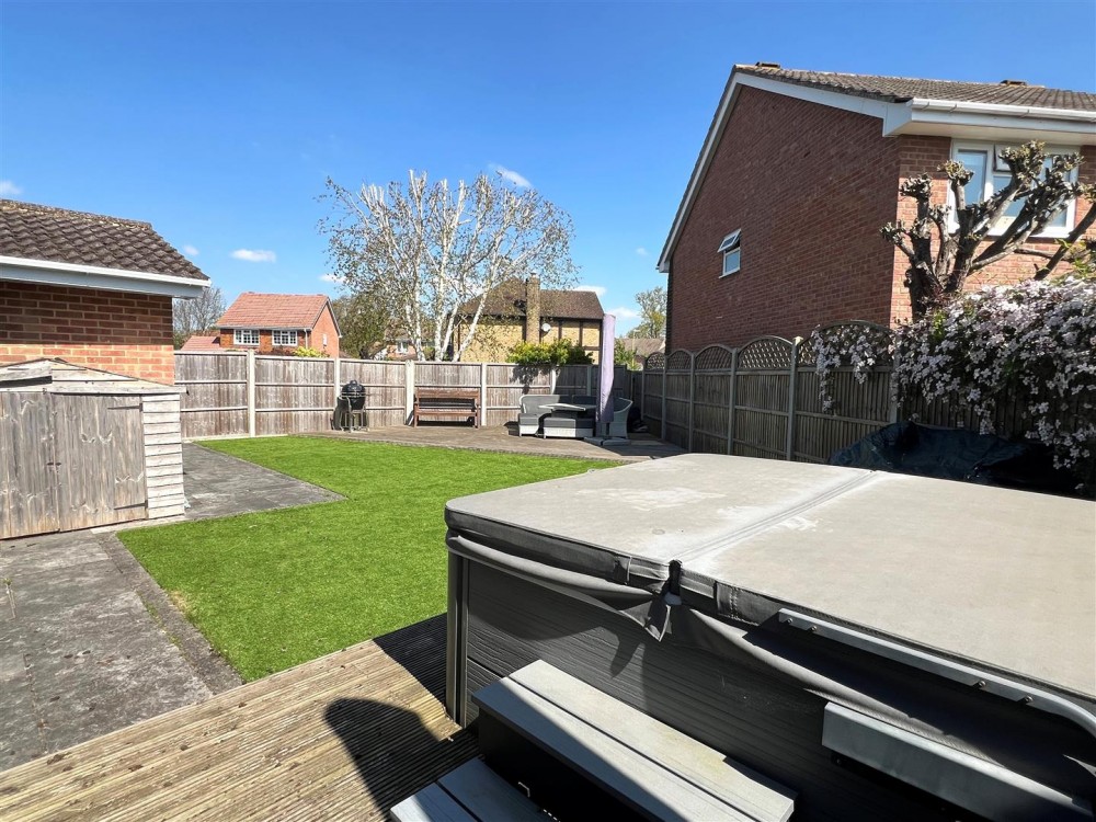 Images for Martins Wood, Chineham, Basingstoke