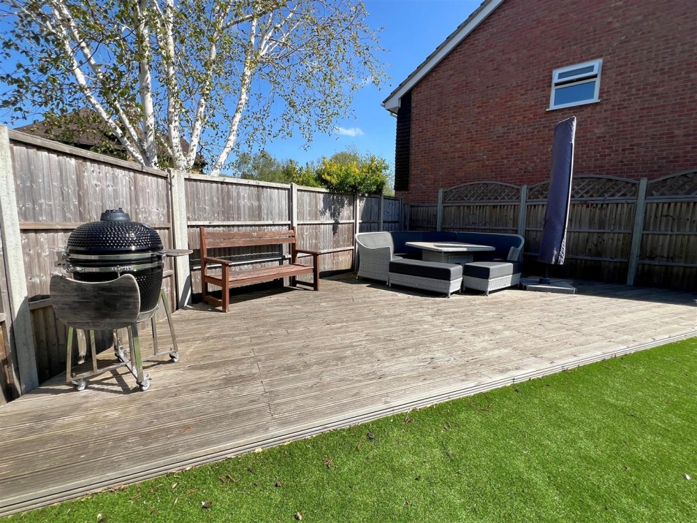 Images for Martins Wood, Chineham, Basingstoke
