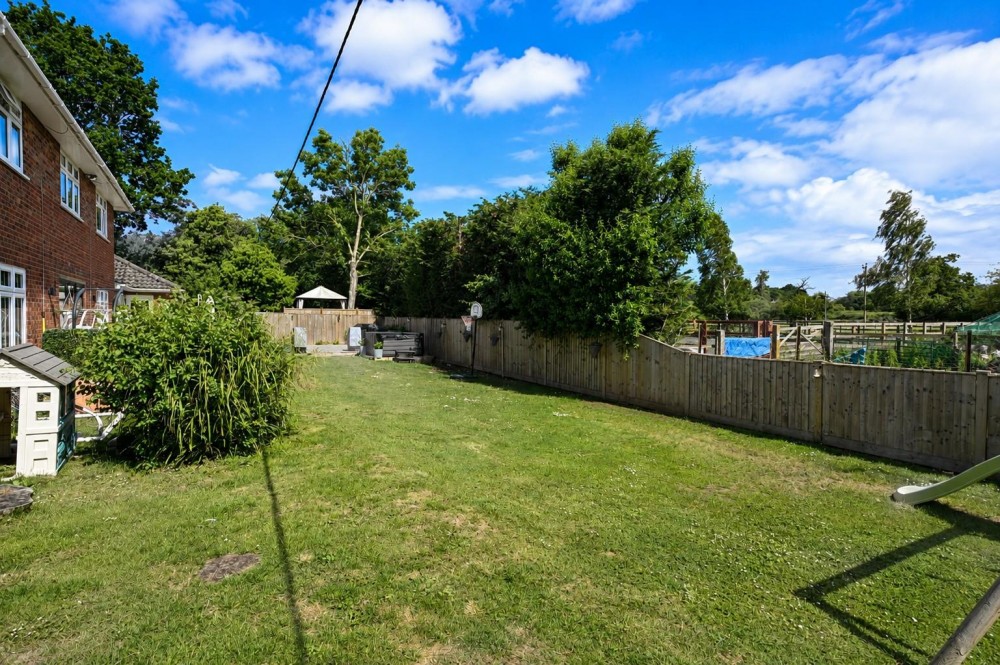 Images for Church End, Sherfield-On-Loddon, Hook