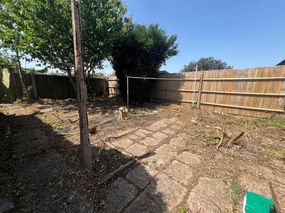 Images for High Drive, Berg Estate, Basingstoke