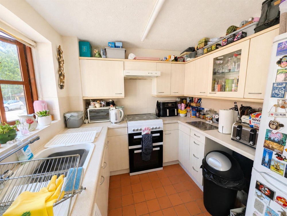 Images for Gander Drive, The Beeches, Basingstoke